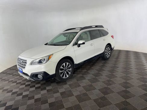 Used 2015 Subaru Outback 2.5i Limited AWD/4WD image 3