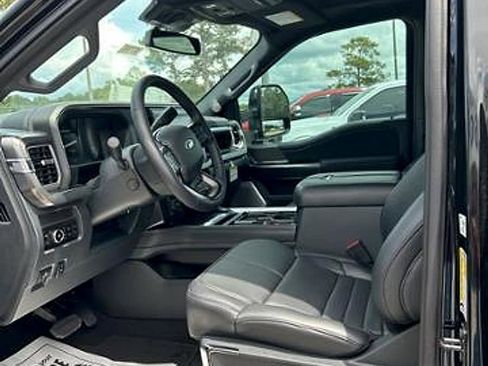 New 2025 Ford F250 Platinum image 18