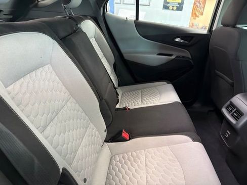 Used 2020 Chevrolet Equinox LS FWD image 24