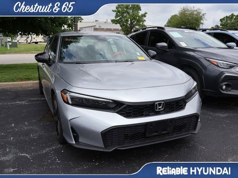 Used 2025 Honda Civic Sport image 3