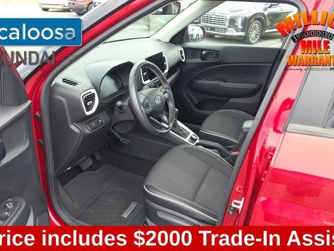 Used 2024 Hyundai Venue Limited image 23