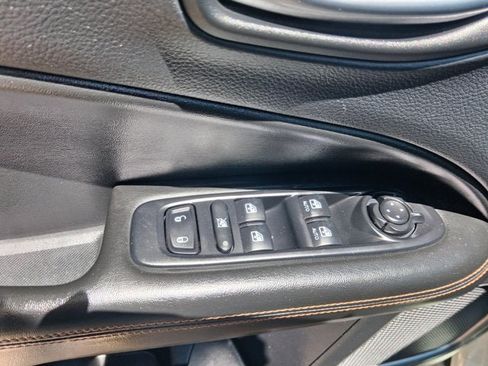 Used 2018 Jeep Compass Limited AWD/4WD image 20