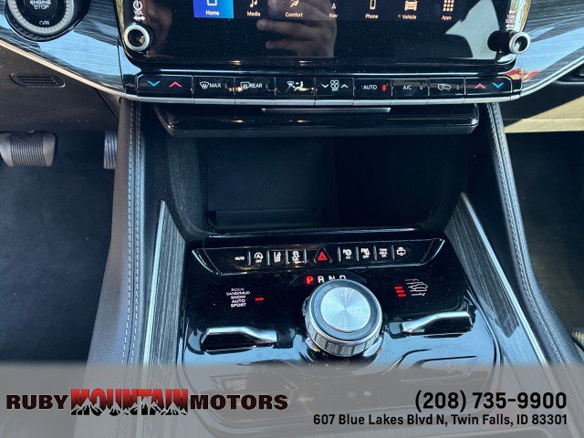 Used 2022 Jeep Wagoneer Series III w/ Convenience Group I AWD/4WD image 21