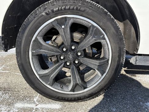 Used 2022 Ford Expedition Limited image 25