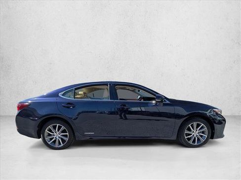Used 2017 Lexus ES 300h ES 300h image 4