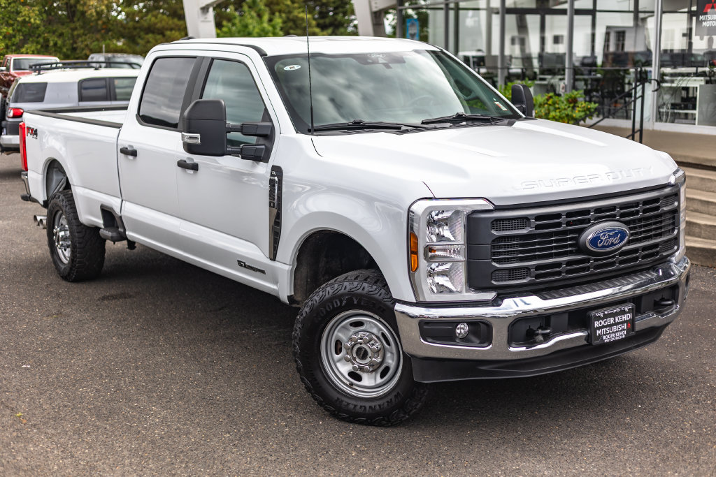 Used 2025 Ford F350 XL w/ XL Off-Road Package AWD/4WD image 2
