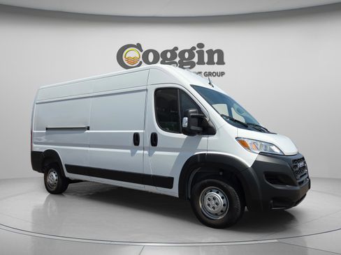 Used 2023 RAM ProMaster 2500 w/ Interior LED Lighting Group FWD image 7