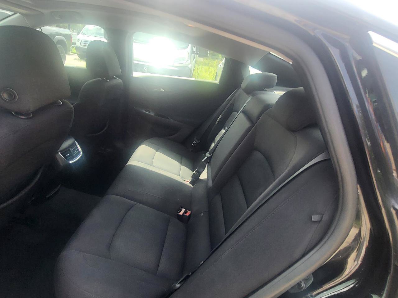 Used 2019 Chevrolet Malibu LT FWD image 40