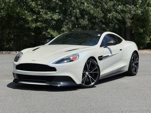 Used 2014 Aston Martin Vanquish Coupe RWD image 1