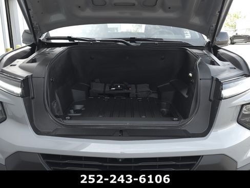 Used 2025 Chevrolet Silverado EV W/T image 45