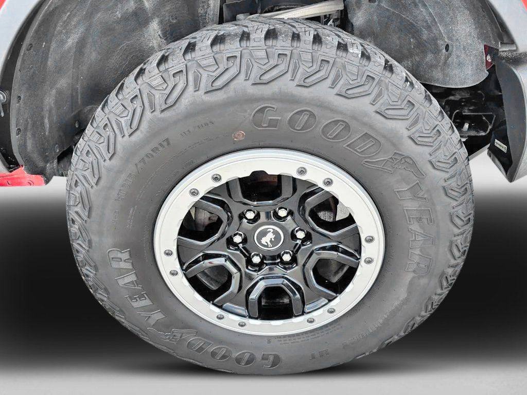 Used 2022 Ford Bronco Big Bend w/ Sasquatch Package AWD/4WD image 13