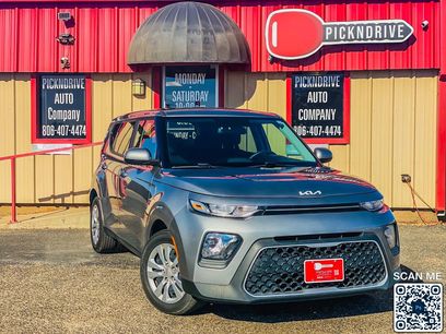 Used 2022 Kia Soul LX