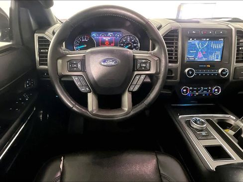 Used 2019 Ford Expedition XLT w/ Equipment Group 202A image 6