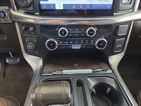 Used 2023 Ford F150 King Ranch w/ Equipment Group 601A High AWD/4WD image 21