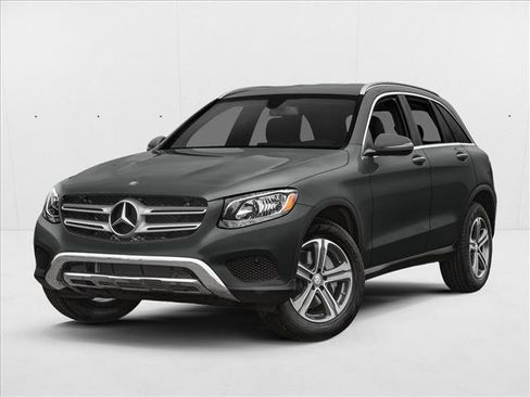 Used 2018 Mercedes-Benz GLC 300 4MATIC image 1