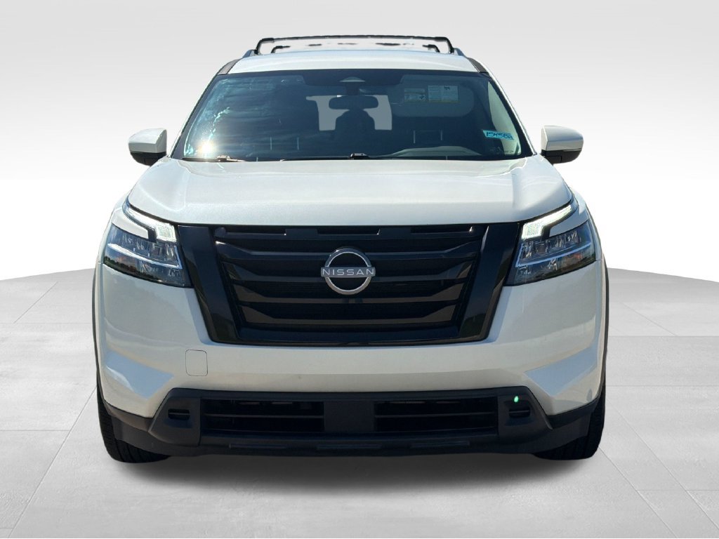 Used 2022 Nissan Pathfinder SV w/ SV Black Package FWD image 27