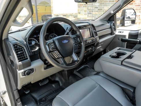 Used 2021 Ford F450 XL w/ Power Equipment Group AWD/4WD image 16