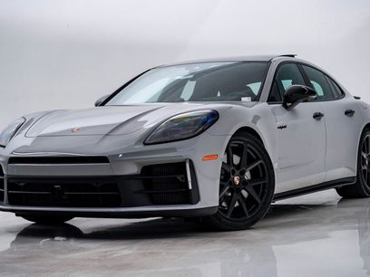 New 2026 Porsche Panamera 4