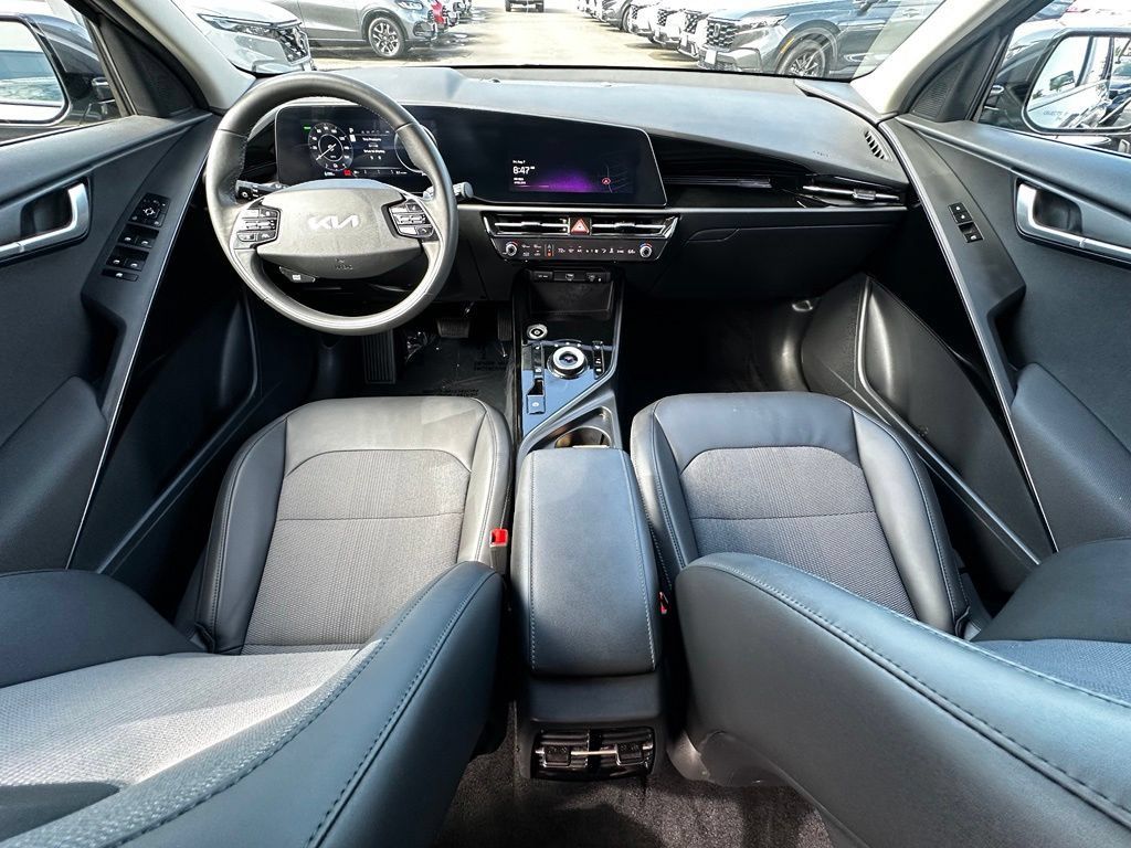 Used 2023 Kia Niro Wind FWD image 17