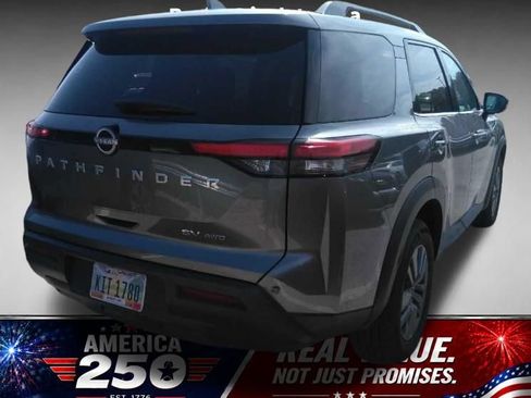 Used 2024 Nissan Pathfinder SV AWD/4WD image 6