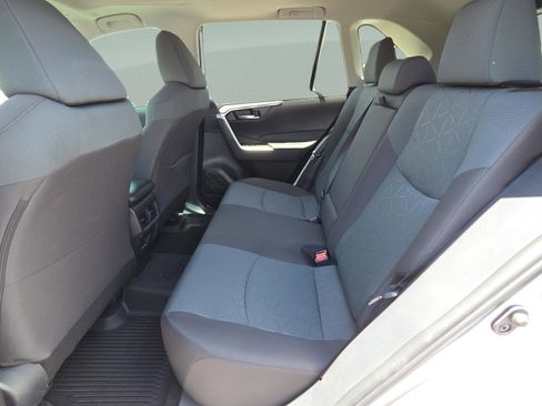 Certified 2025 Toyota RAV4 XLE w/ Convenience Package FWD image 11