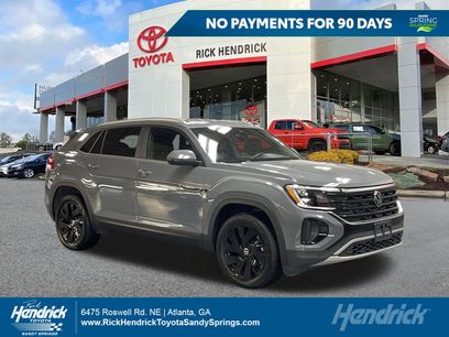 Used 2024 Volkswagen Atlas Cross Sport SE w/ Black Wheel Package