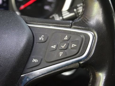Used 2019 Chevrolet Equinox LT FWD image 17