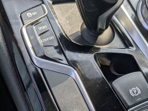 Used 2019 BMW 540i xDrive w/ Convenience Package image 17