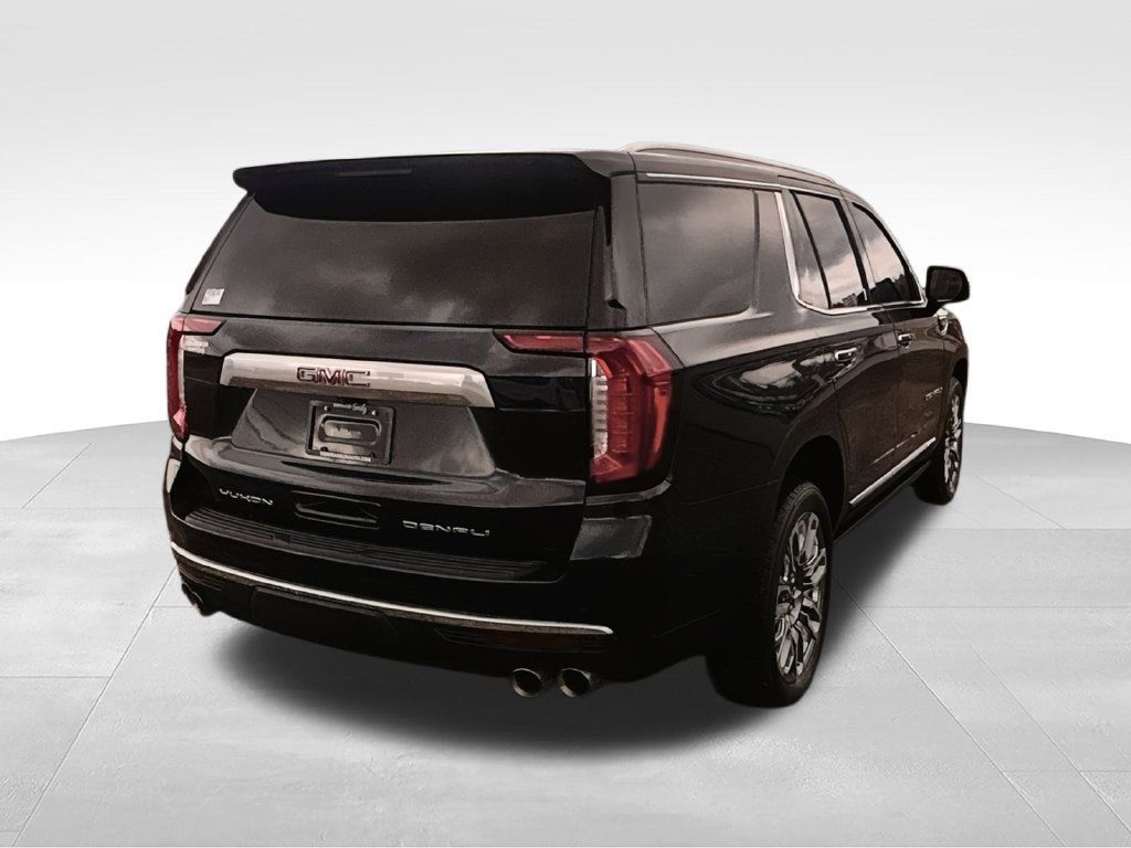 Used 2023 GMC Yukon Denali AWD/4WD image 8