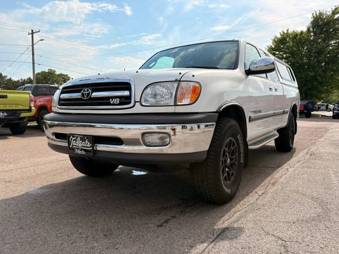 Used 2000 Toyota Tundra SR5 AWD/4WD image 4