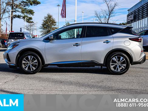 Used 2023 Nissan Murano SV image 9