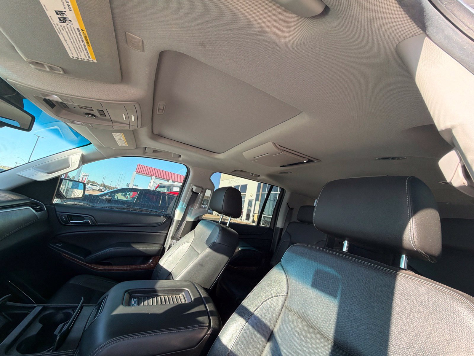 Used 2018 Chevrolet Suburban Premier AWD/4WD image 10
