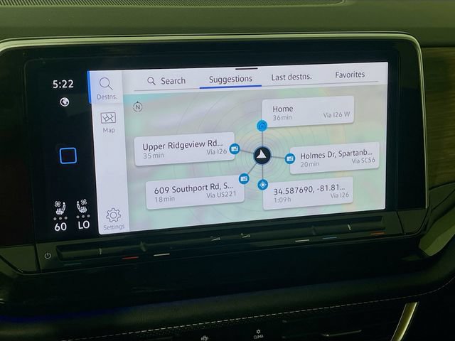 Used 2024 Volkswagen Atlas SEL AWD/4WD image 13