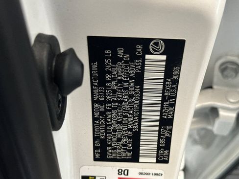 Certified 2023 Lexus ES 300h w/ Premium Package FWD image 28