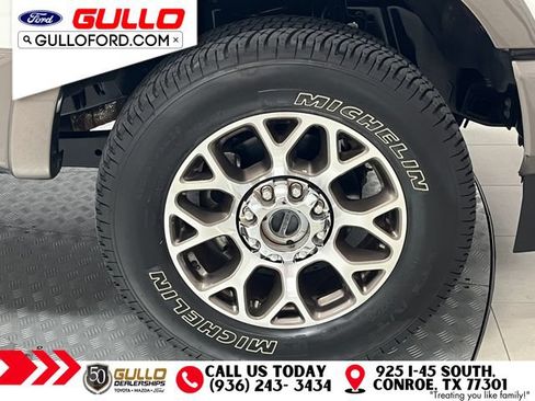 Used 2022 Ford F250 King Ranch w/ King Ranch Ultimate Package AWD/4WD image 9
