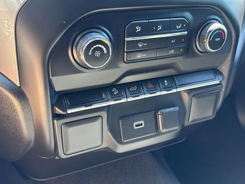 Used 2020 Chevrolet Silverado 1500 Custom Trail Boss w/ Custom Convenience Package AWD/4WD image 18
