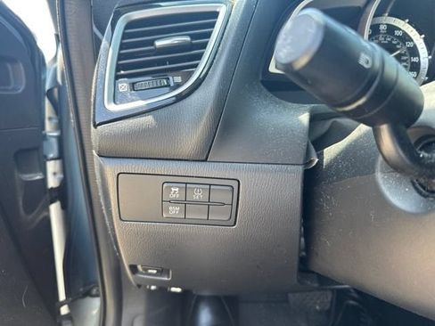 Used 2015 MAZDA MAZDA3 i Touring FWD image 10
