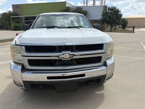 Used 2007 Chevrolet Silverado 2500 W/T RWD image 4