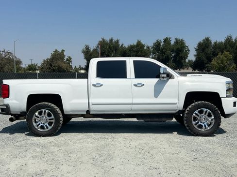 Used 2017 Chevrolet Silverado 2500 High Country w/ Duramax Plus Package AWD/4WD image 9