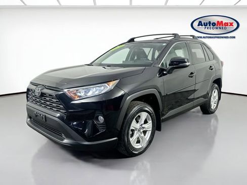 Used 2021 Toyota RAV4 XLE w/ Convenience Package AWD/4WD image 5