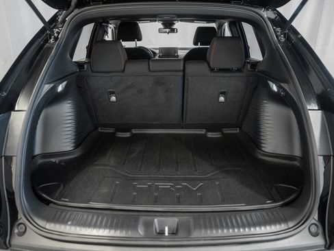 Used 2025 Honda HR-V Sport image 9