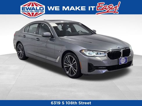Used 2023 BMW 530e xDrive w/ Premium Package image 1