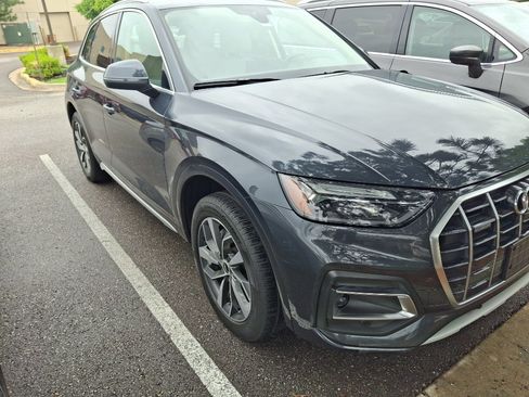Used 2021 Audi Q5 2.0T Premium Plus w/ Premium Plus Package AWD/4WD image 3