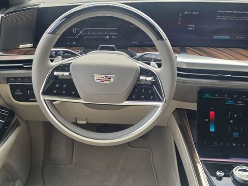 New 2026 Cadillac Escalade Platinum Sport AWD/4WD image 17