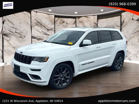 Used 2018 Jeep Grand Cherokee Overland AWD/4WD image 2