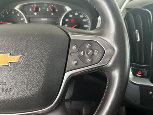 Used 2020 Chevrolet Traverse Premier FWD image 12