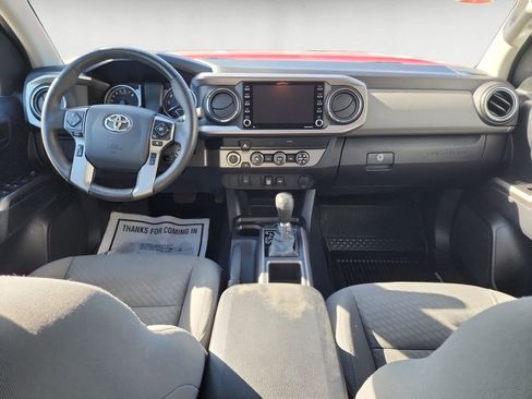 Used 2020 Toyota Tacoma SR5 image 10