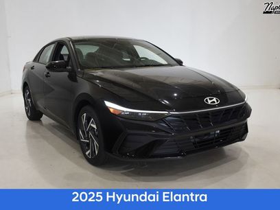 New 2025 Hyundai Elantra SEL