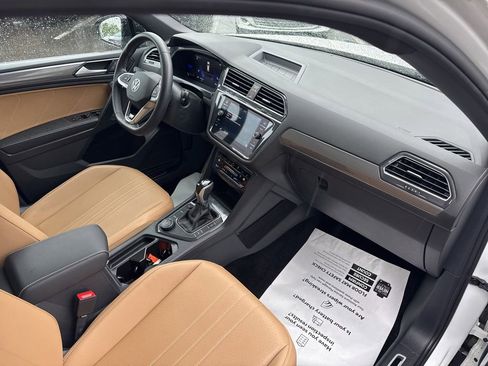 Used 2023 Volkswagen Tiguan SE R-Line AWD/4WD image 23