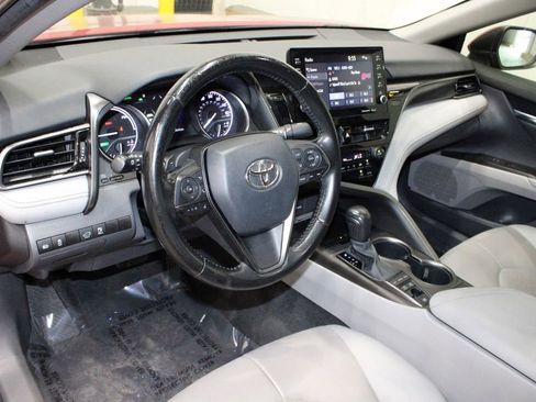 Used 2021 Toyota Camry XSE image 22